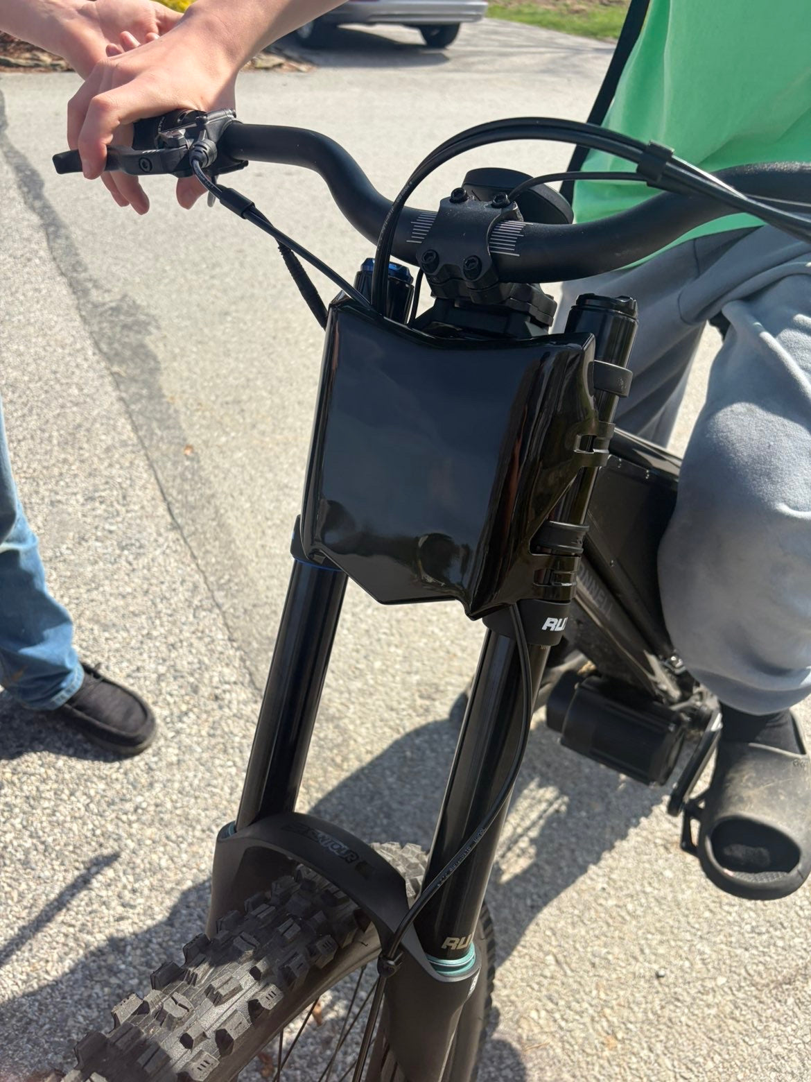 Glossy Motocutz Plate